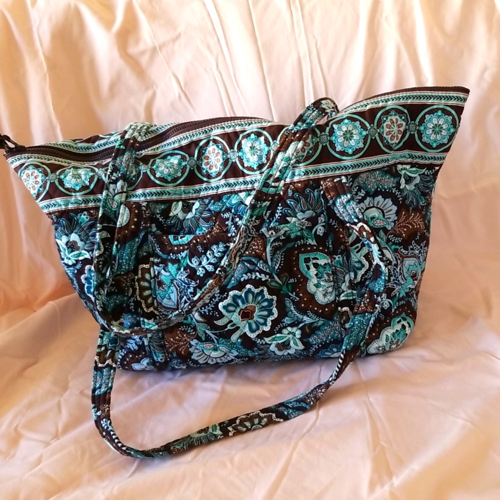 Large Vera Bradley zip tote in blue and aqua mixed pattern Java Blue.